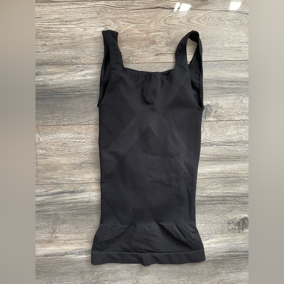 Blanqi Maternity Belly Support Tanktop - Picture 3 of 4